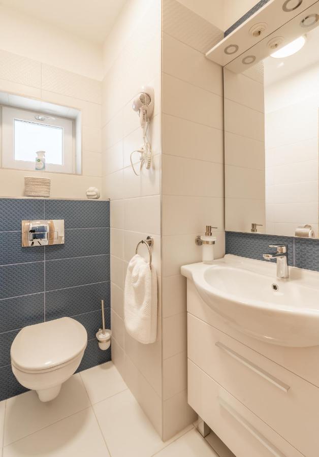 Jegmadar & Fekete Golya Apartmanok Mosonmagyaróvár エクステリア 写真
