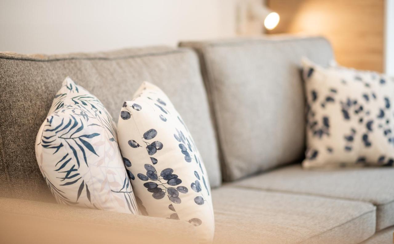 Jegmadar & Fekete Golya Apartmanok Mosonmagyaróvár エクステリア 写真